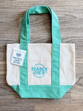 Trader Joe's Special Edition Mini Pastel Canvas Tote Bag 2026 GREEN